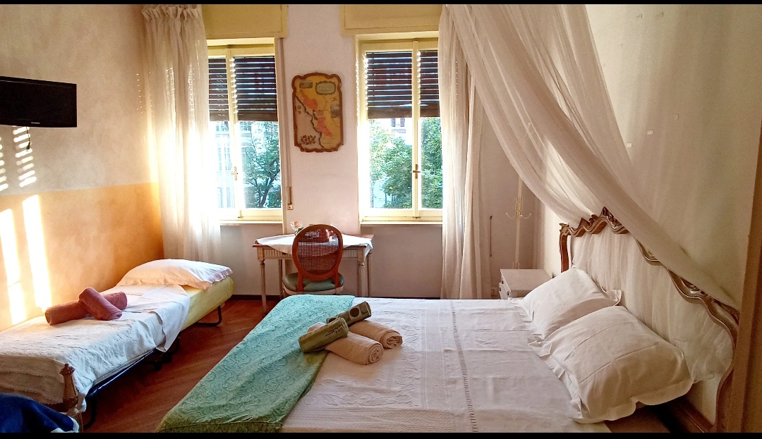 Stanza Verde con letto a baldacchino